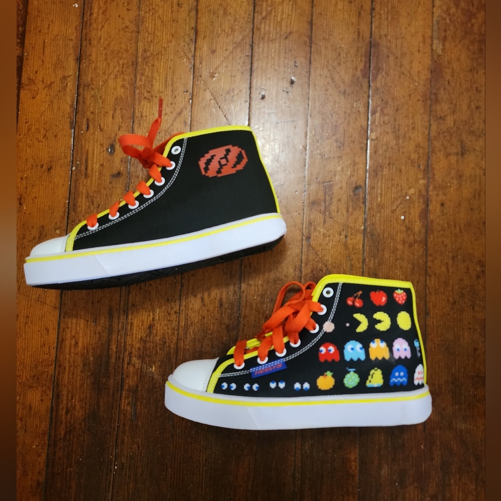 Pac Man Heelys - BOYS SIZE